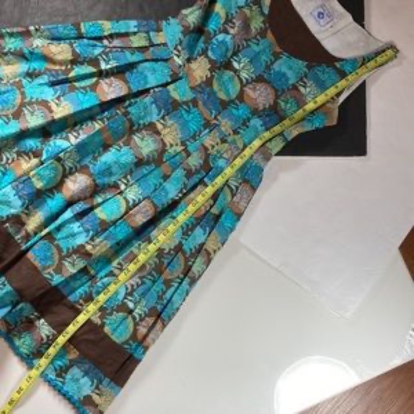 Love-Life Collection (Felice Pappas) Classic Swing Style Dress with Lotus Flower - Picture 5 of 7